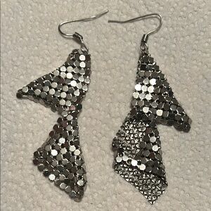 Silver Mesh Lightweight Vintage Disco Style Pierced Dangle Earrings